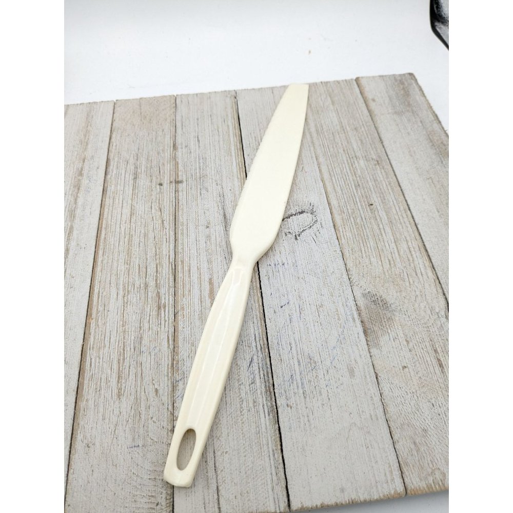 Foley Icing Spatula Spreader Serrated Knife 12" Nylon Plastic Almond